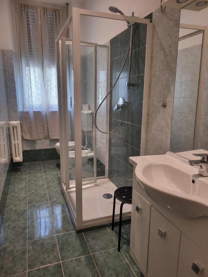 Appartamento Marche Milano Esterno foto