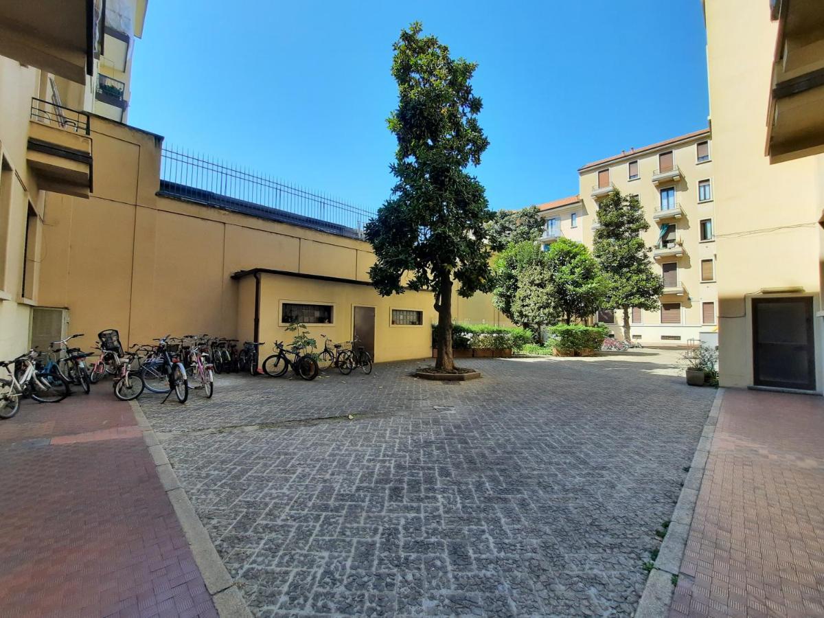Appartamento Marche Milano Esterno foto